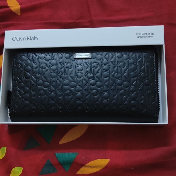 Calvin Klein Handbags - CK Ladies wallet